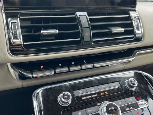Used 2023 Lincoln Navigator L Reserve image 30