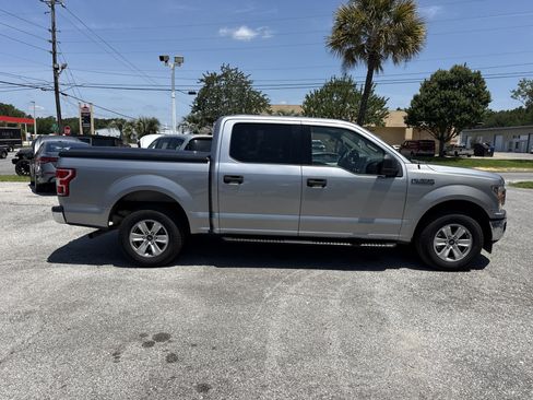 Used 2020 Ford F150 XLT w/ Trailer Tow Package RWD image 6