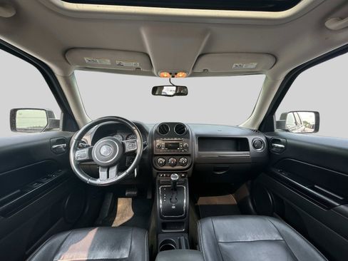 Used 2016 Jeep Patriot High Altitude image 11