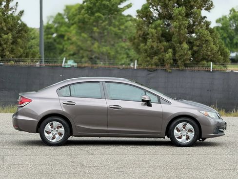Used 2013 Honda Civic LX image 7