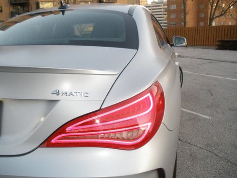 Used 2014 Mercedes-Benz CLA 250 4MATIC image 12