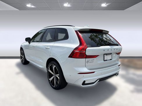 Certified 2023 Volvo XC60 B5 Ultimate w/ Climate Package FWD image 3
