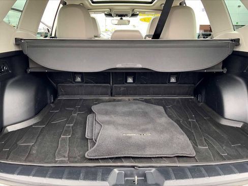 Certified 2023 Subaru Forester Limited AWD/4WD image 35