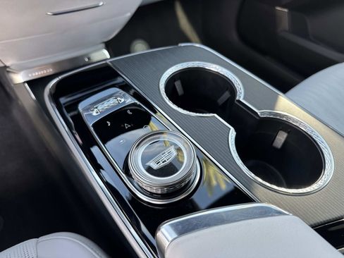 New 2025 Cadillac Lyriq Luxury image 25