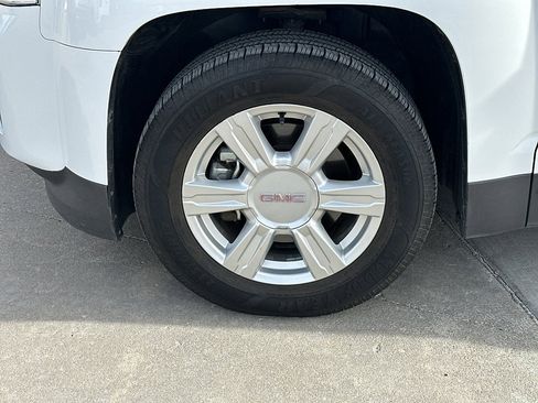 Used 2014 GMC Terrain SLE image 3