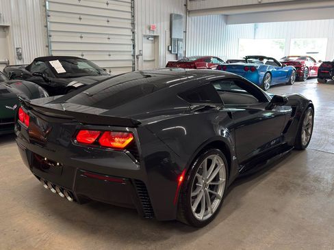 Used 2019 Chevrolet Corvette Grand Sport RWD image 12