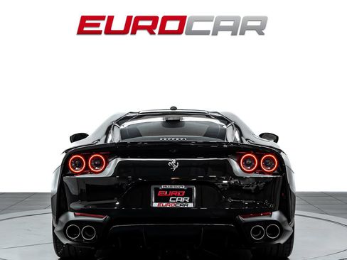 Used 2020 Ferrari 812 Superfast RWD image 4