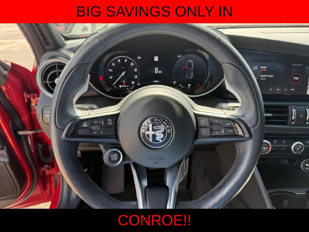 Used 2024 Alfa Romeo Giulia Veloce RWD image 14