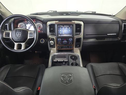 Used 2017 RAM 1500 Laramie w/ Convenience Group image 13