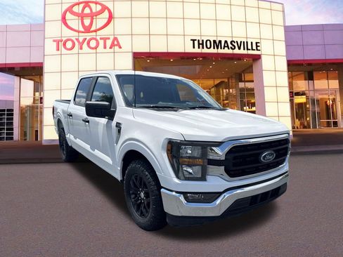 Used 2023 Ford F150 XLT RWD image 3