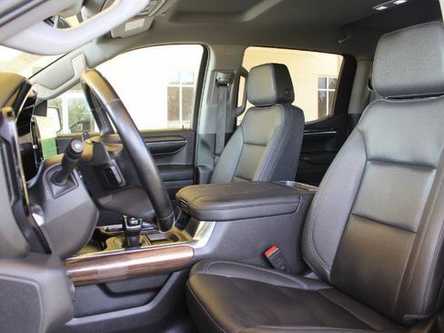 Used 2023 Chevrolet Silverado 1500 LT Trail Boss w/ Convenience Package II AWD/4WD image 38