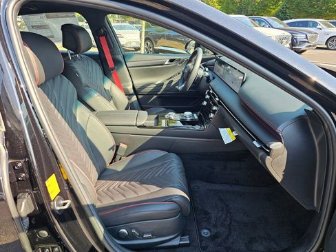 Certified 2025 Genesis G80 2.5T Sport Prestige AWD/4WD image 27