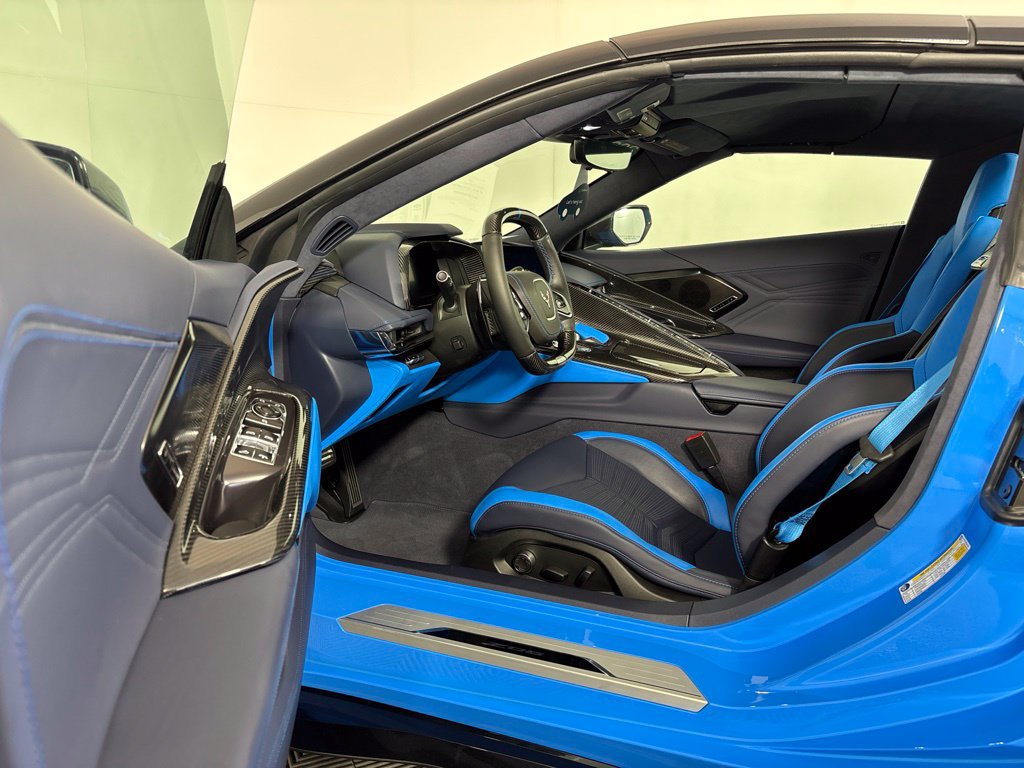 Certified 2023 Chevrolet Corvette Z06 w/ Stealth Interior Trim Package RWD image 20