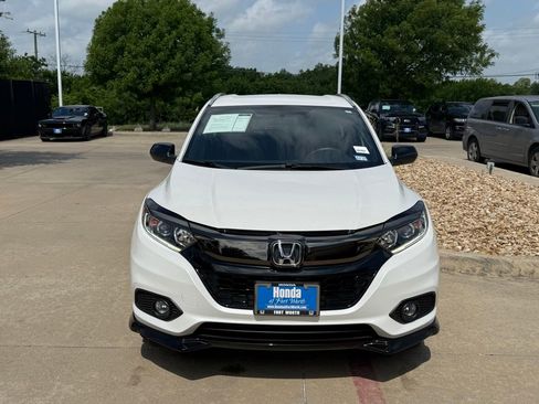 Used 2020 Honda HR-V Sport image 9
