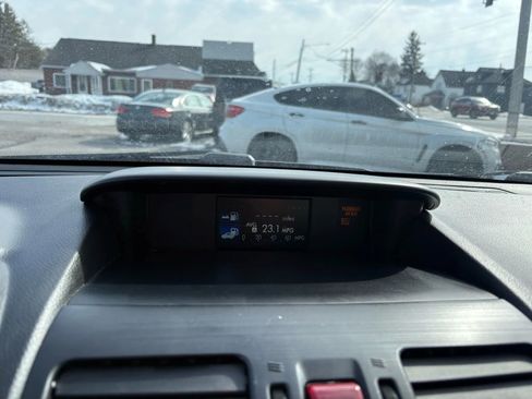 Used 2015 Subaru Forester 2.5i Premium image 21