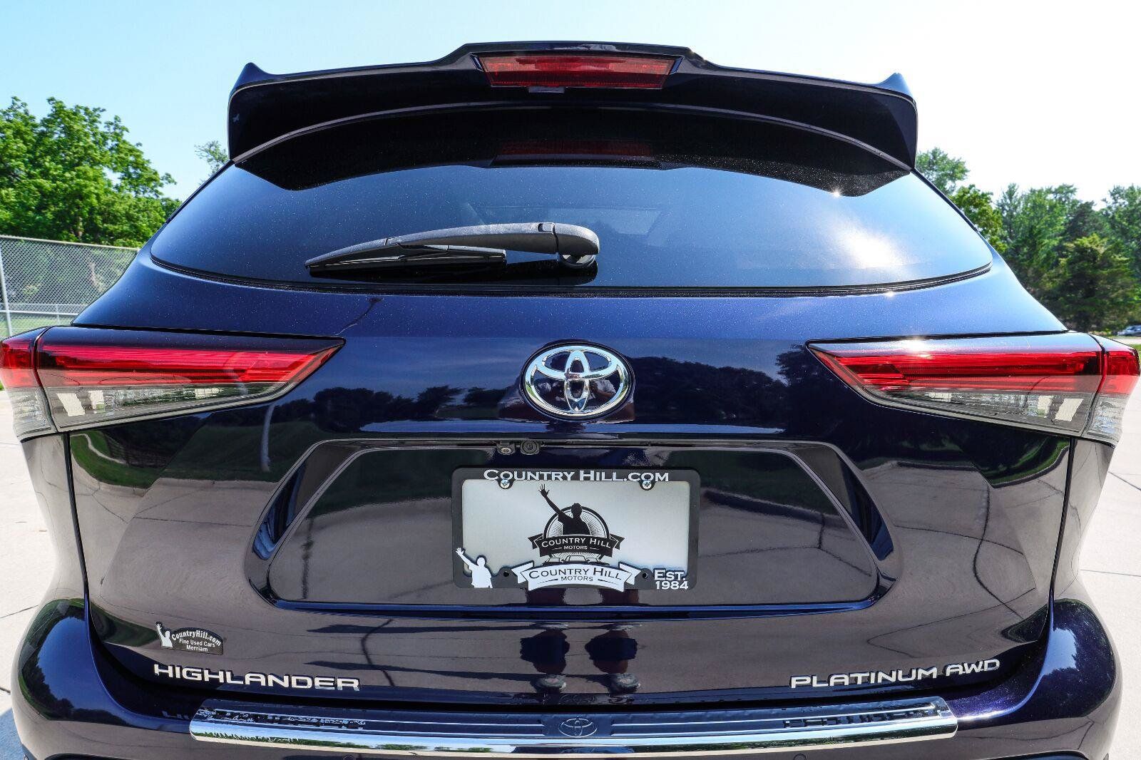 Used 2020 Toyota Highlander Platinum AWD/4WD image 44
