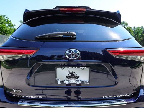 Used 2020 Toyota Highlander Platinum AWD/4WD image 44