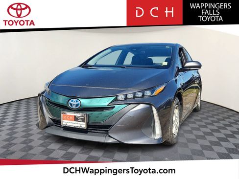 Certified 2018 Toyota Prius Prime Premium w/ Carpet Mat Package image 1