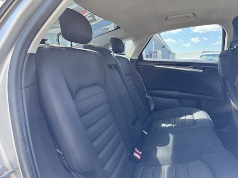 Used 2013 Ford Fusion SE FWD image 28