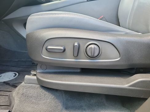 Used 2019 Buick Enclave Premium w/ Experience Buick Package FWD image 14