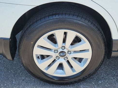 Used 2016 Subaru Outback 2.5i Premium AWD/4WD image 7