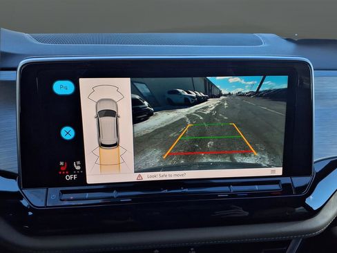 New 2026 Volkswagen Atlas Cross Sport SE image 27