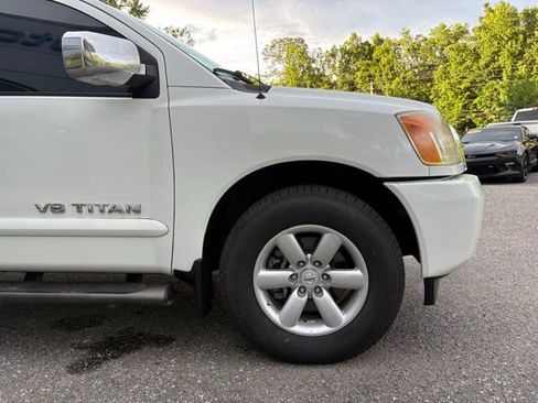 Used 2015 Nissan Titan SV RWD image 33