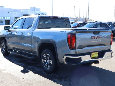 Certified 2023 GMC Sierra 1500 SLT w/ SLT Convenience Package image 5