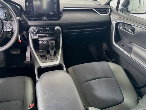 Certified 2022 Toyota RAV4 LE FWD image 23