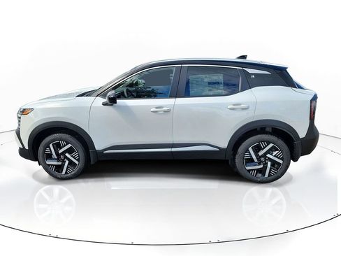 New 2026 Nissan Kicks SV image 4