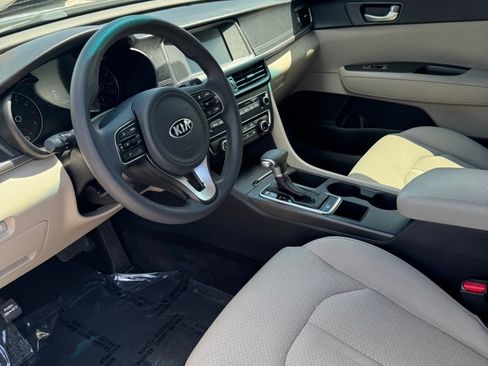 Used 2018 Kia Optima LX FWD image 9