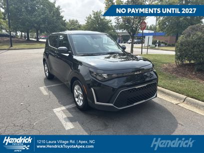 Used 2025 Kia Soul LX w/ LX Technology Package