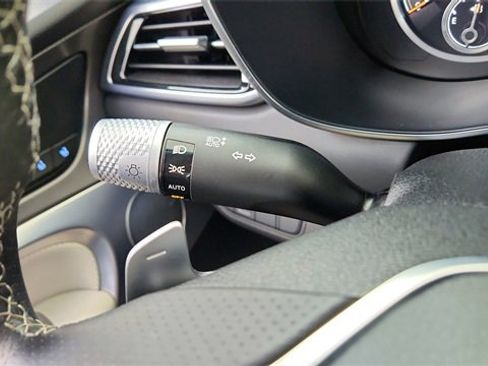 Used 2025 Genesis G70 2.5T w/ Sport Prestige Package image 40