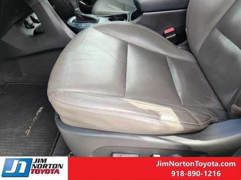 Used 2017 Hyundai Santa Fe Limited w/ Cargo Package AWD/4WD image 24