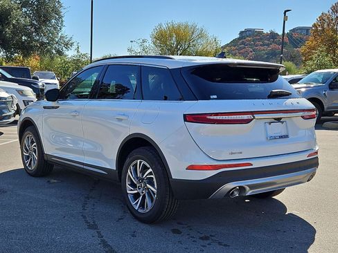 New 2026 Lincoln Corsair Premiere FWD image 11