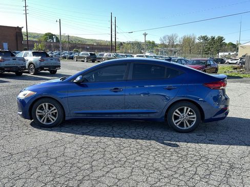 Used 2017 Hyundai Elantra SE image 5