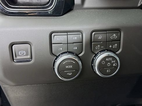 New 2026 GMC Sierra 2500 AT4X AWD/4WD image 10