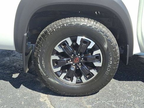 Used 2022 Nissan Frontier Pro-X image 8