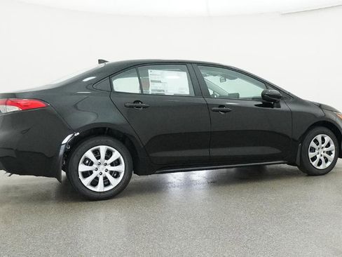 Used 2026 Toyota Corolla LE image 29