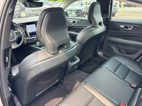 Used 2024 Volvo S60 B5 Core FWD image 9