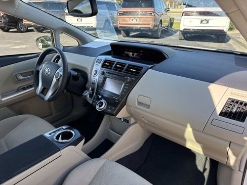 Used 2013 Toyota Prius V Three image 21