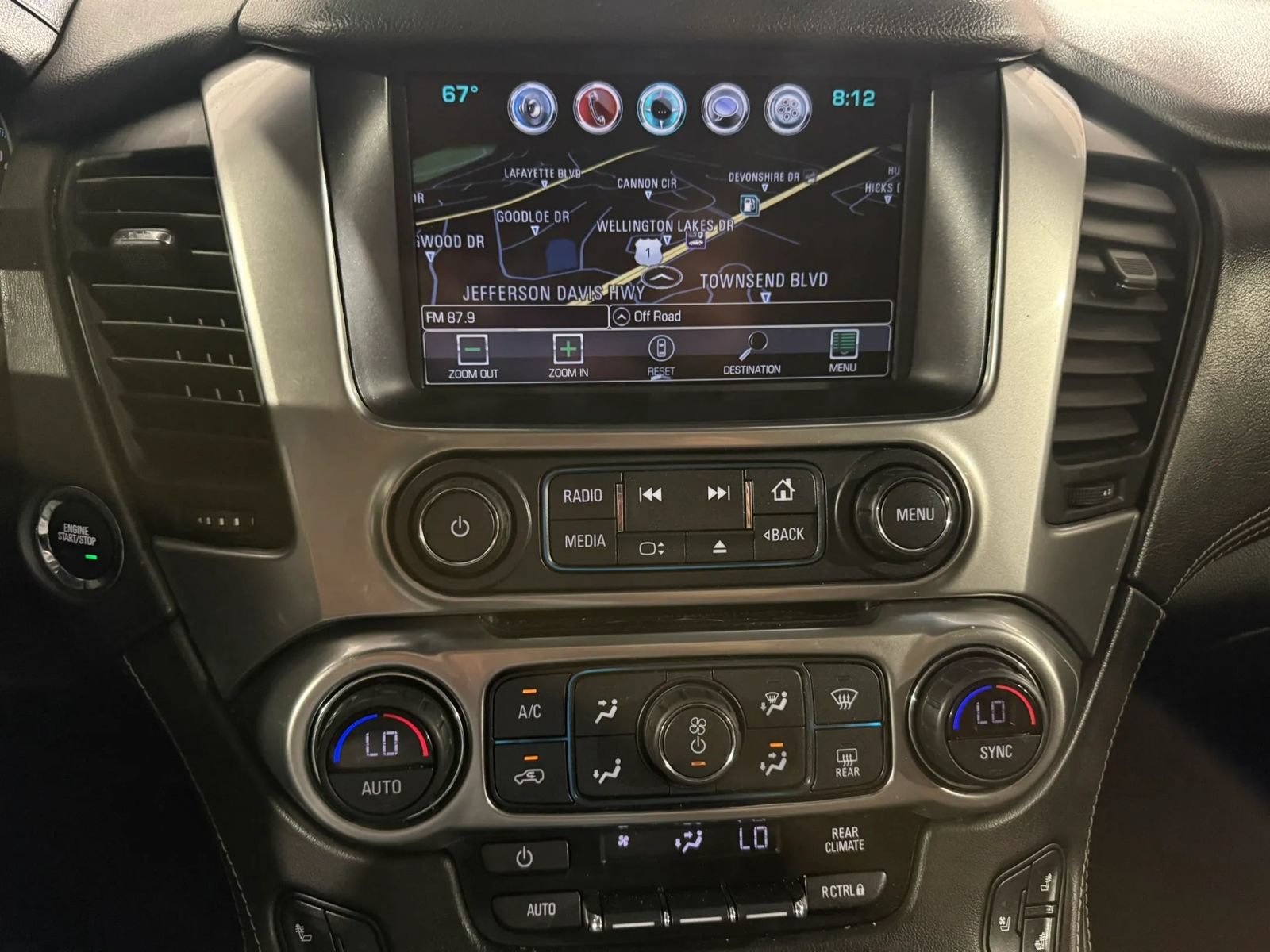 Used 2019 Chevrolet Suburban Premier w/ Premier Plus Edition AWD/4WD image 34