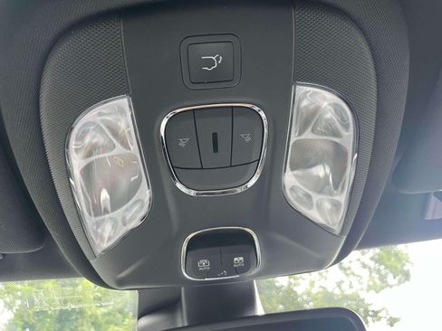 Used 2023 Jeep Compass Limited w/ Elite Group AWD/4WD image 31