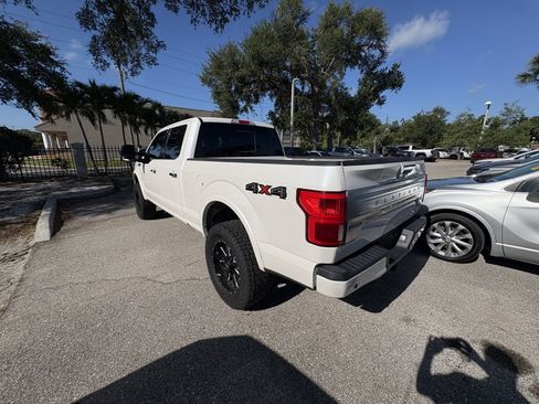 Used 2018 Ford F150 Platinum w/ Equipment Group 701A Luxury AWD/4WD image 5