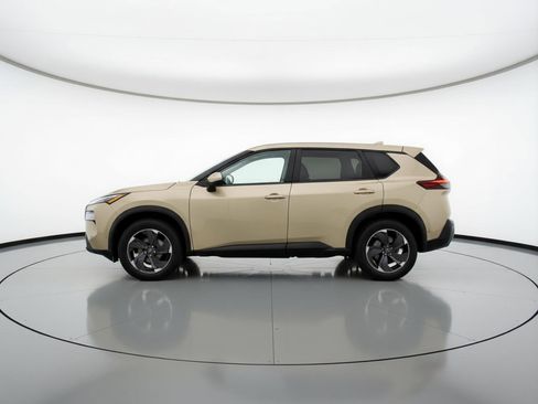 Used 2025 Nissan Rogue SV FWD image 5