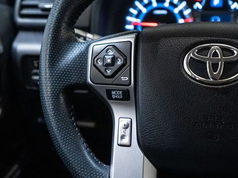 Certified 2019 Toyota 4Runner SR5 Premium image 28
