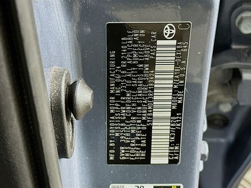 Used 2024 Toyota Corolla LE image 12