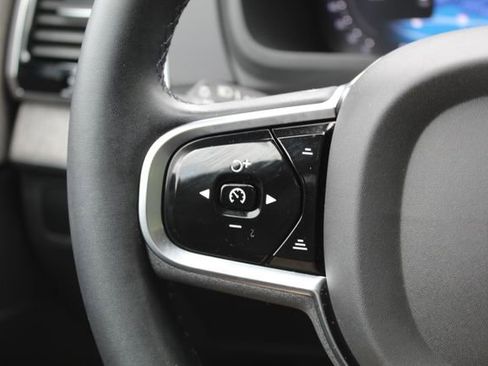 Certified 2023 Volvo XC90 T8 Ultimate AWD/4WD image 18
