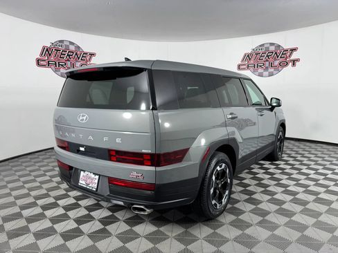 Used 2024 Hyundai Santa Fe SE AWD/4WD image 7