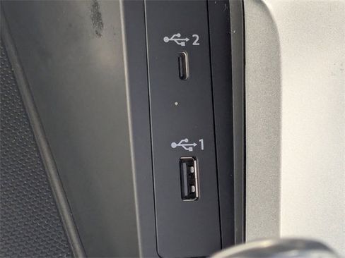 Used 2021 Audi Q3 2.0T Premium w/ Convenience Package image 23